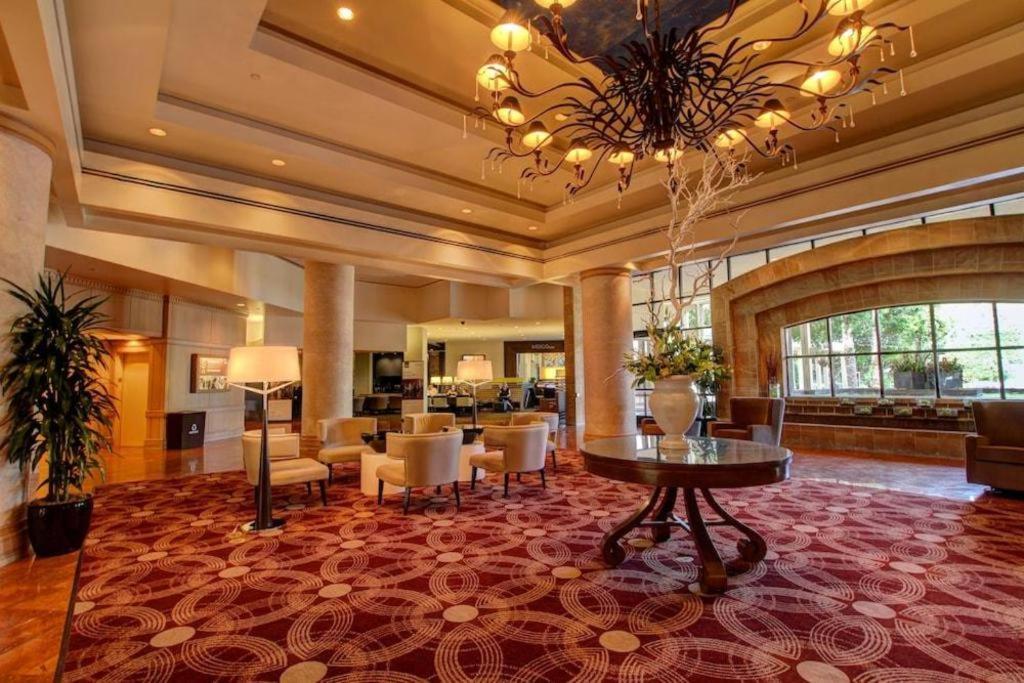 Sheraton Crescent Hotel Феникс Экстерьер фото